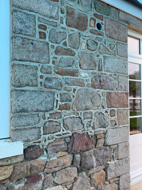 Exterior granite wall craftsmanship