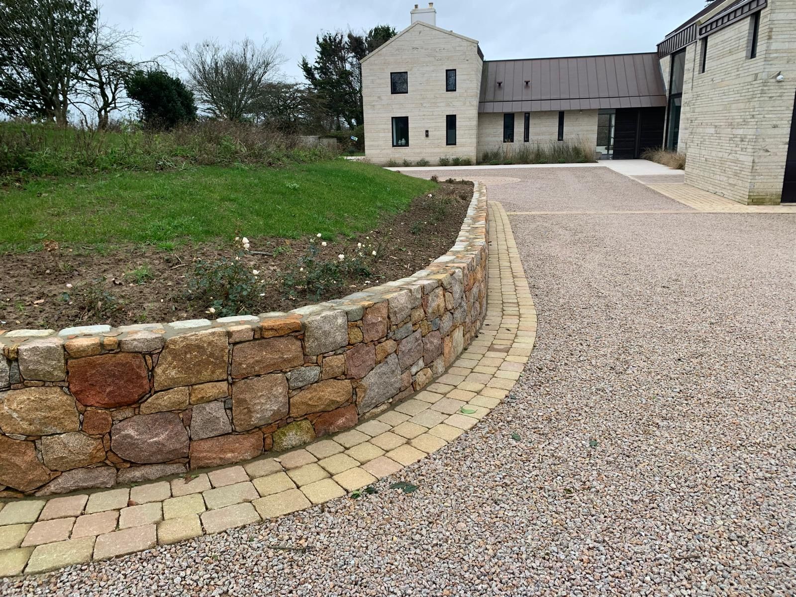 Curved Driveway Wall