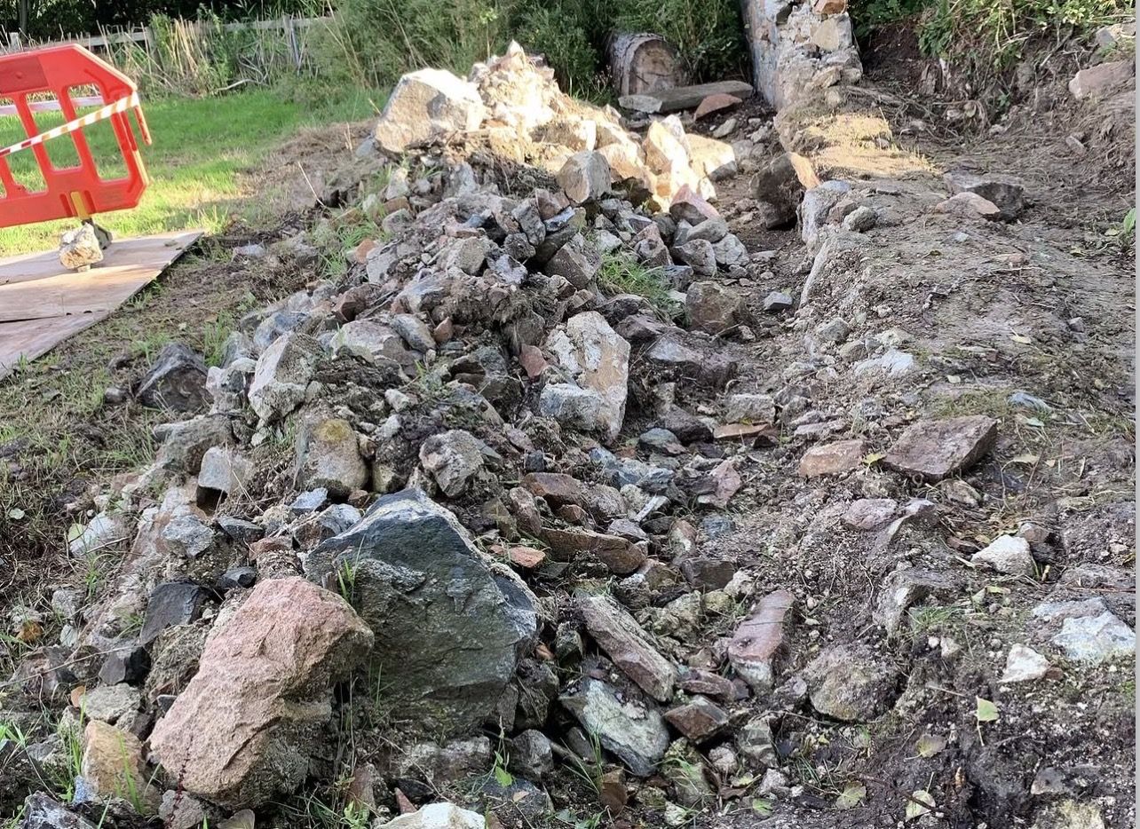 Retaining Wall Build, before the work