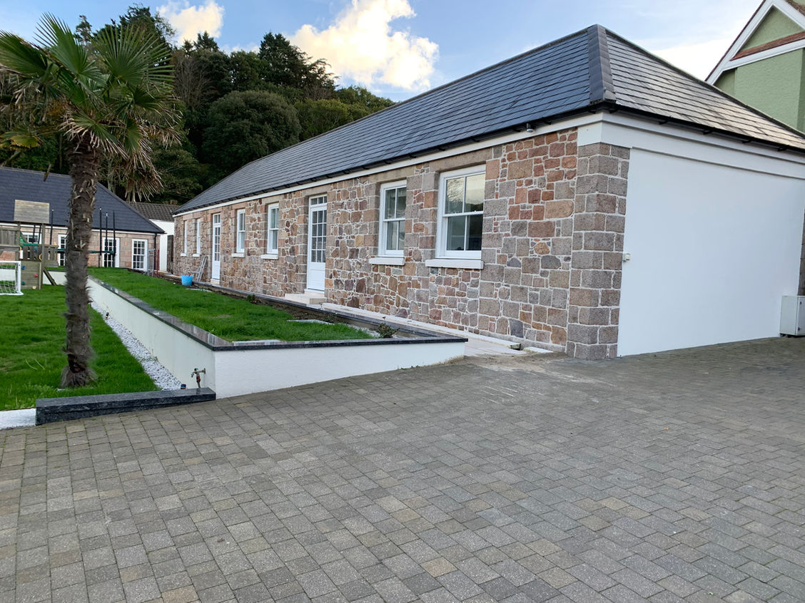 R-V Stonemason's Traditional Heritage Lime Pointing Project - Image 18