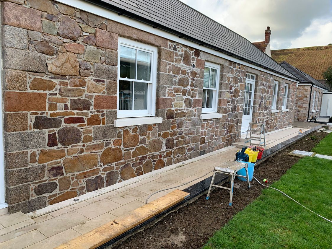R-V Stonemason's Traditional Heritage Lime Pointing Project - Image 31