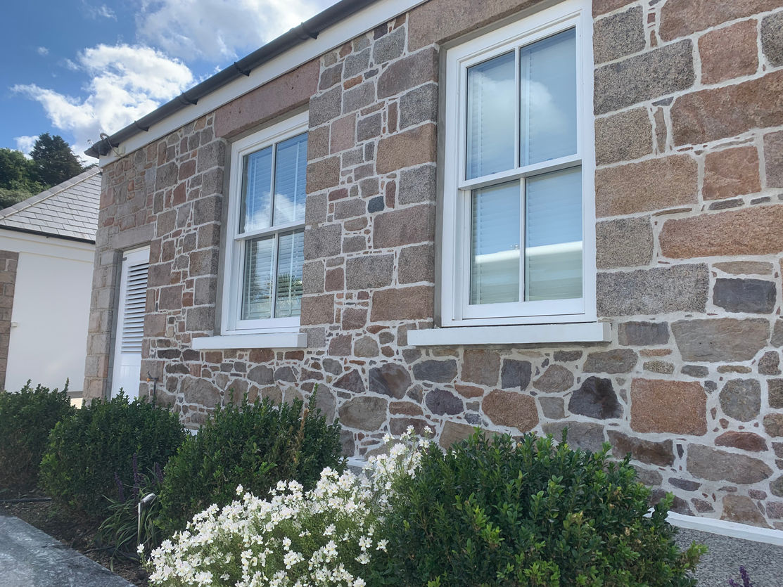 R-V Stonemason's Traditional Heritage Lime Pointing Project - Image 43