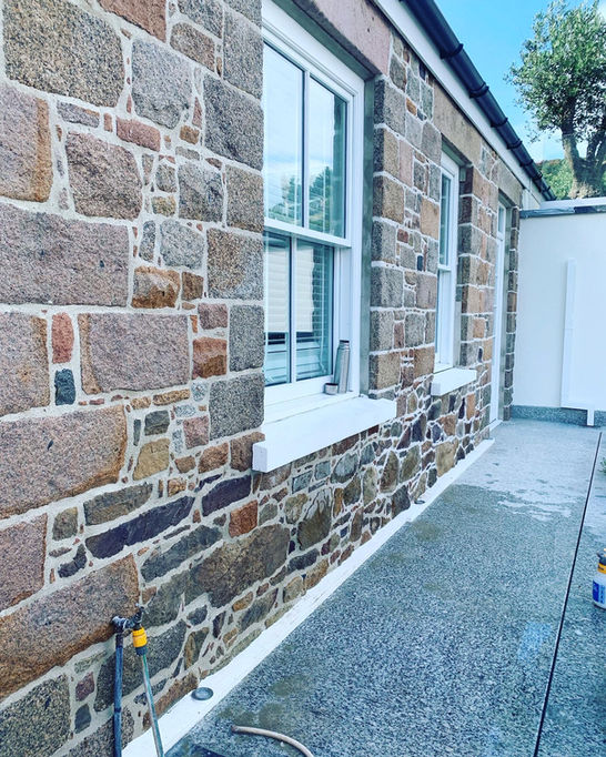 R-V Stonemason's Traditional Heritage Lime Pointing Project - Image 44