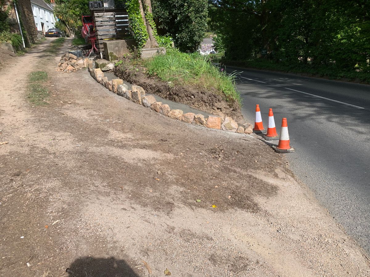 Urban Dry Walling In The Valley - Image 55