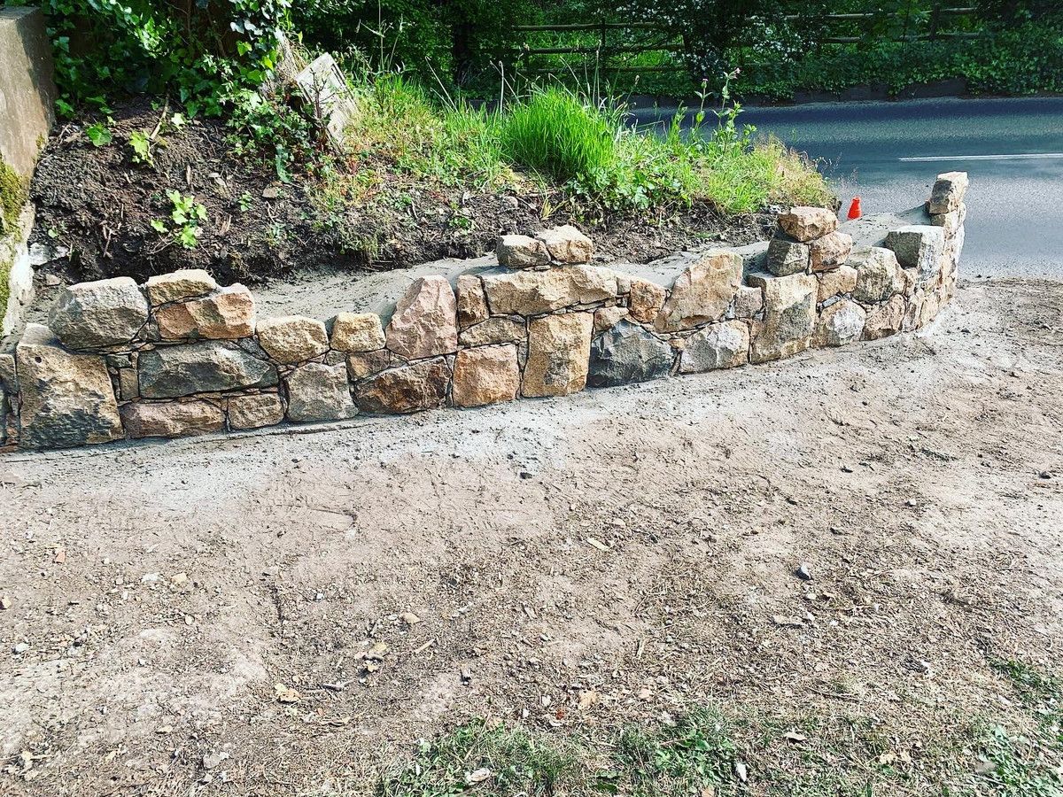 Urban Dry Walling In The Valley - Image 56