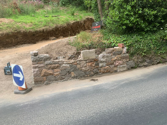 Urban Dry Walling In The Valley - Image 9