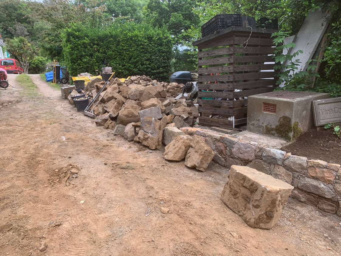Urban Dry Walling In The Valley - Image 18