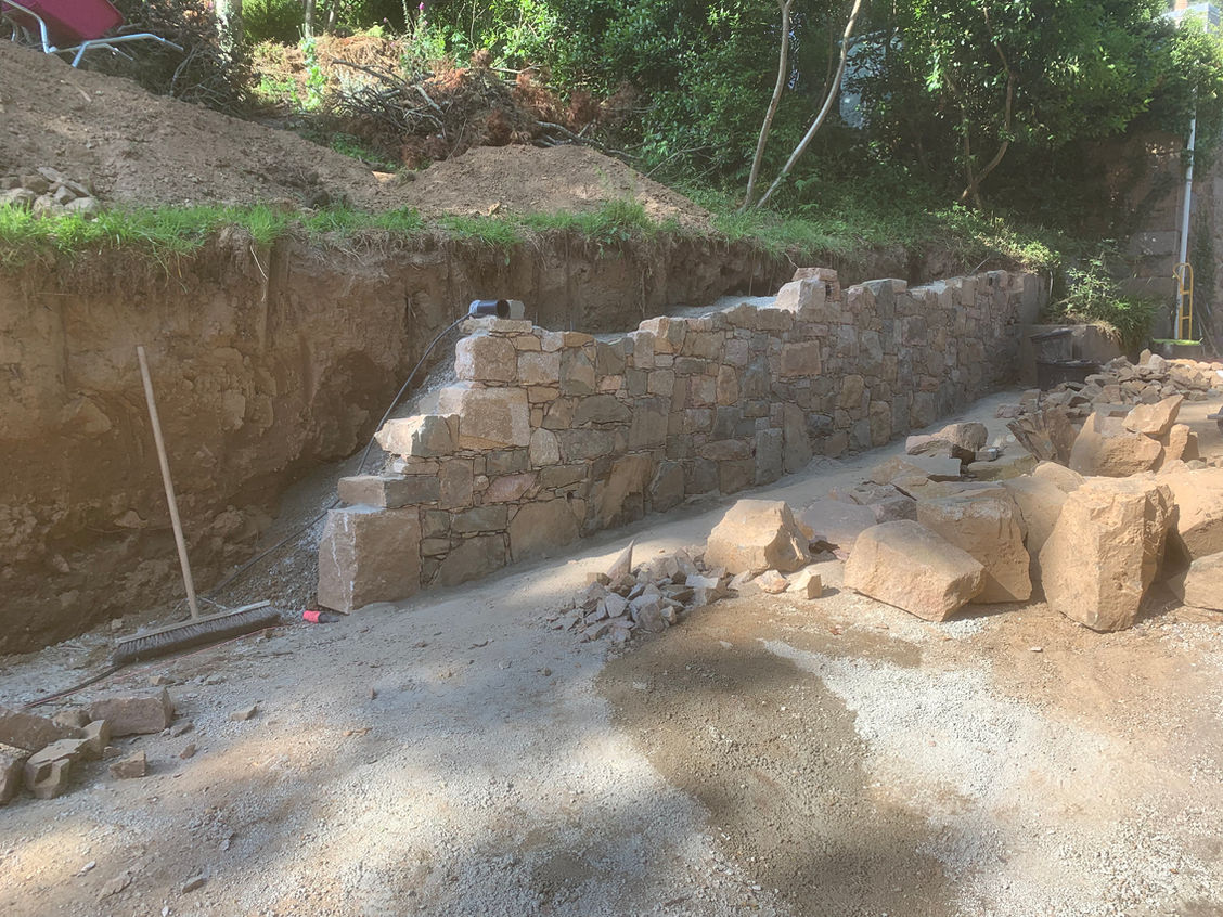 Urban Dry Walling In The Valley - Image 28