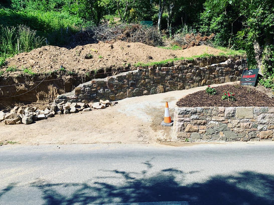 Urban Dry Walling In The Valley - Image 30